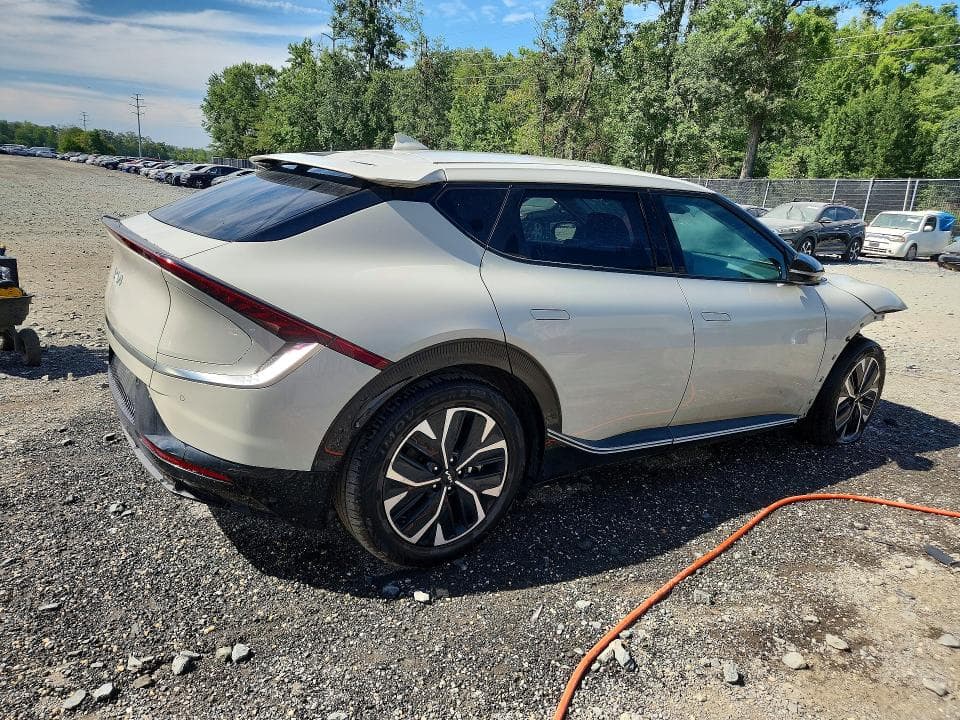 2023 KIA EV6 WIND 3