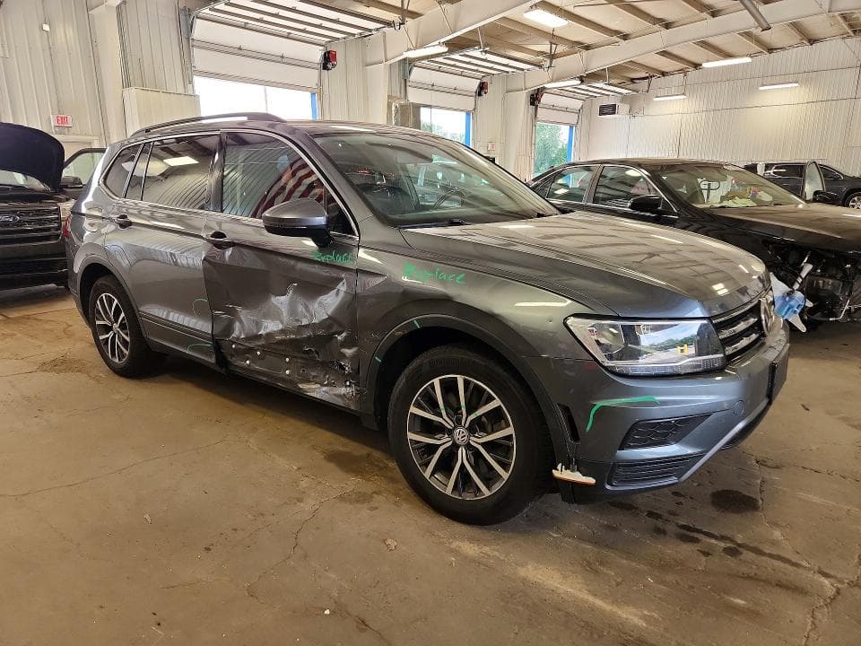 2019 VOLKSWAGEN TIGUAN SE 4