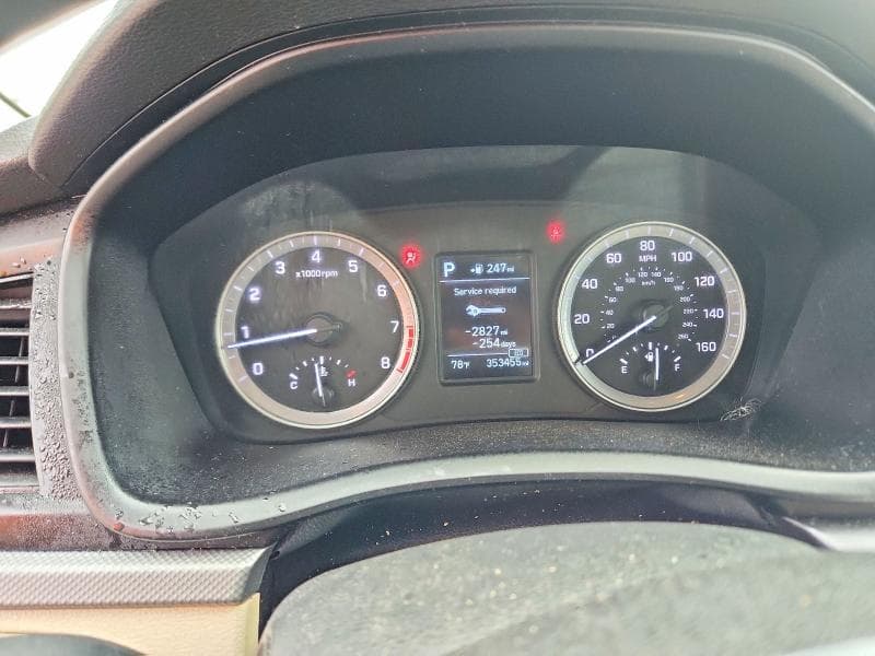 2018 HYUNDAI SONATA SE 9