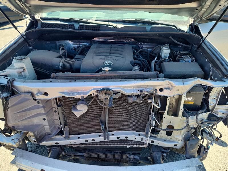 2019 TOYOTA TUNDRA SR5 11