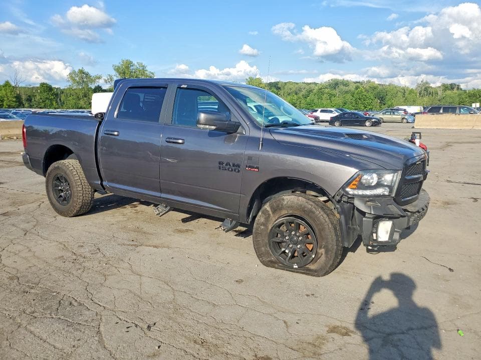 2017 RAM 1500 SPORT 4