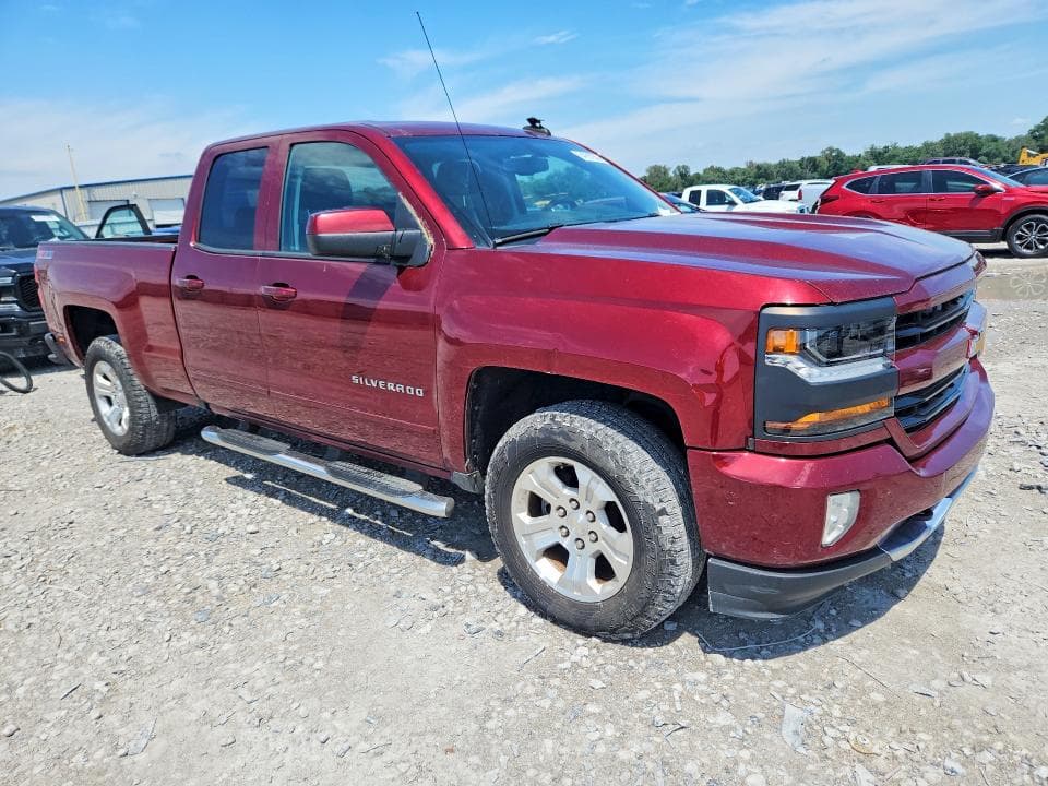 2017 CHEVROLET SILVERADO K1500 LT 4