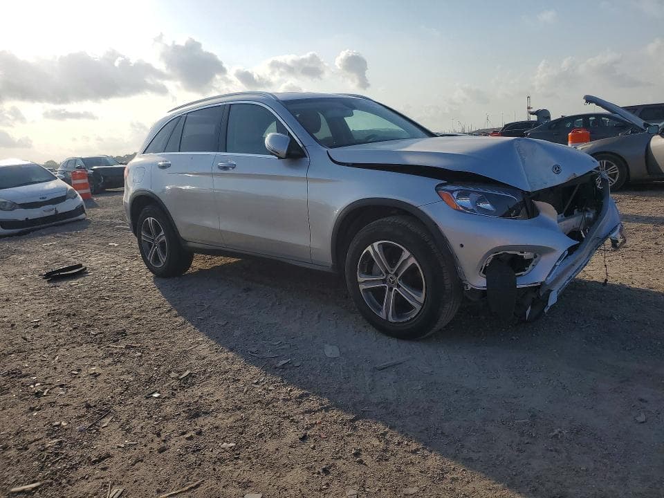 2018 MERCEDES-BENZ GLC 300 4