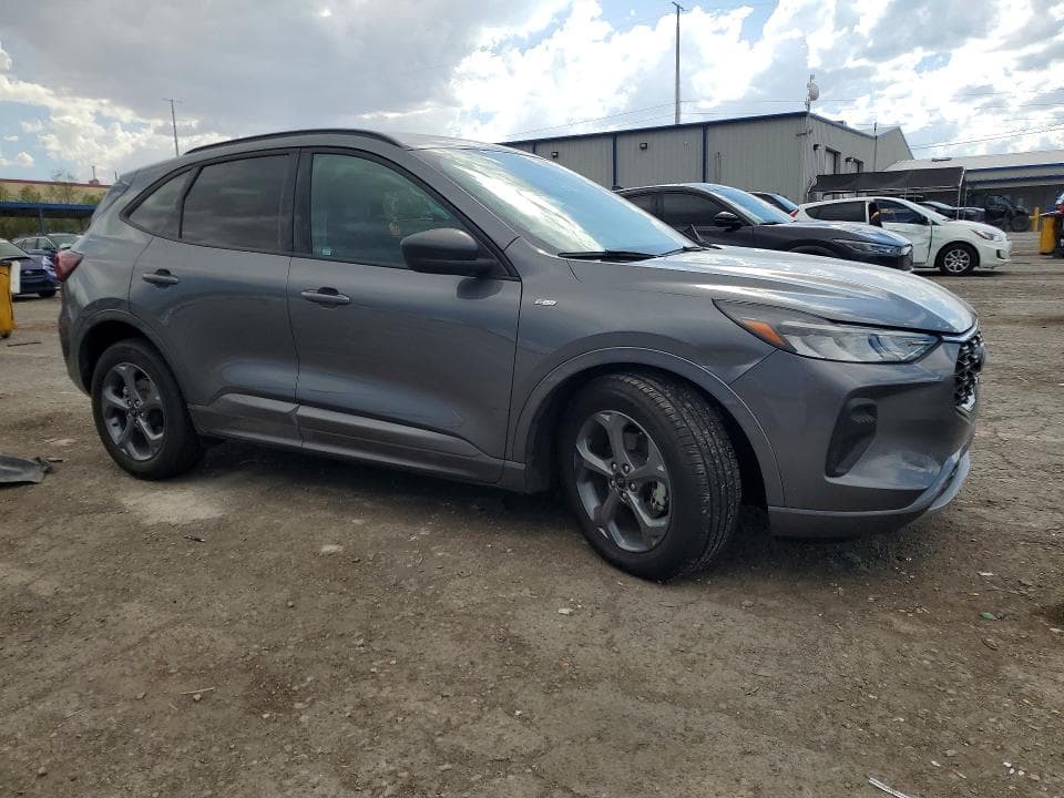 2024 FORD ESCAPE ST LINE 4
