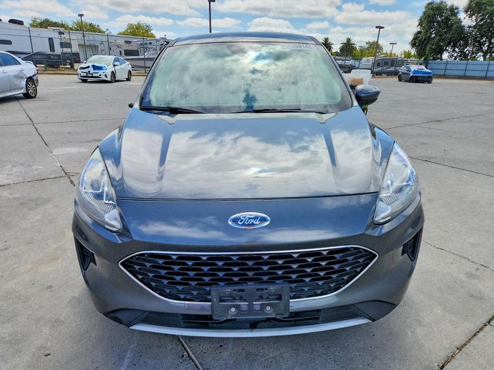 2020 FORD ESCAPE SE 5