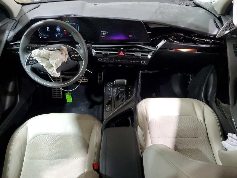 2023 KIA NIRO EX 8