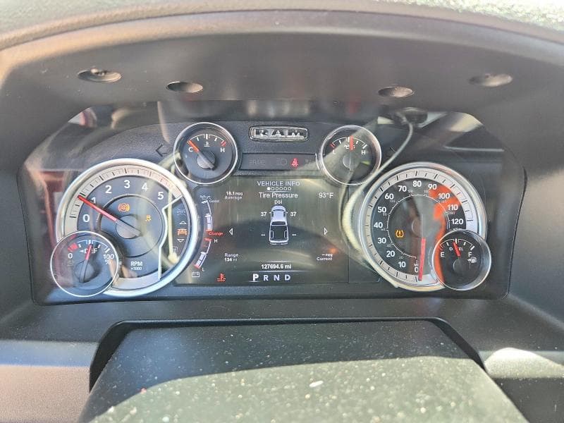 2017 RAM 1500 SLT 9
