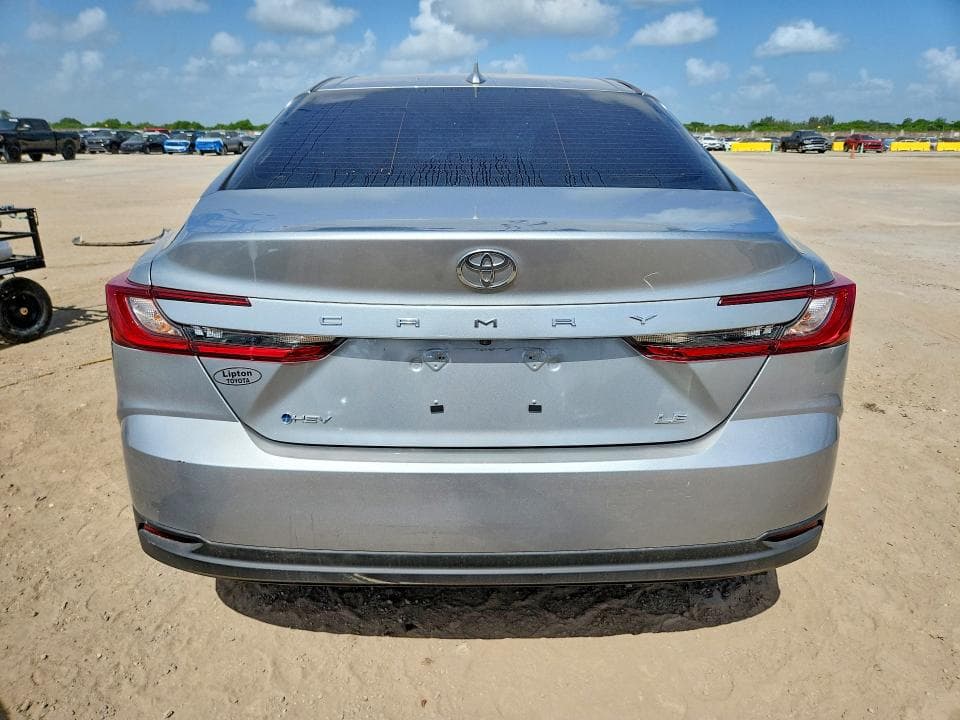 2026 TOYOTA CAMRY LE 6