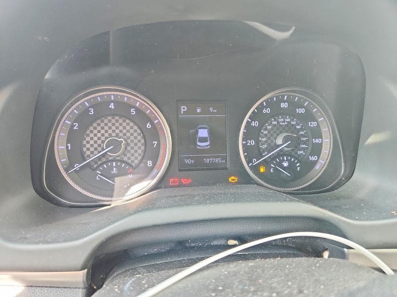 2020 HYUNDAI ELANTRA SE 9