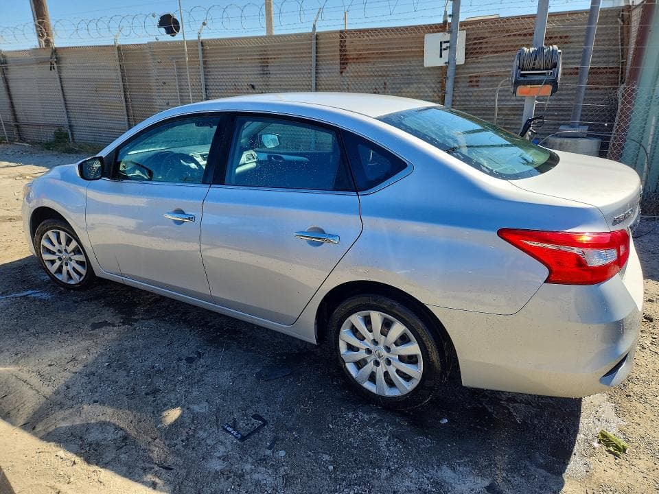 2018 NISSAN SENTRA S 2