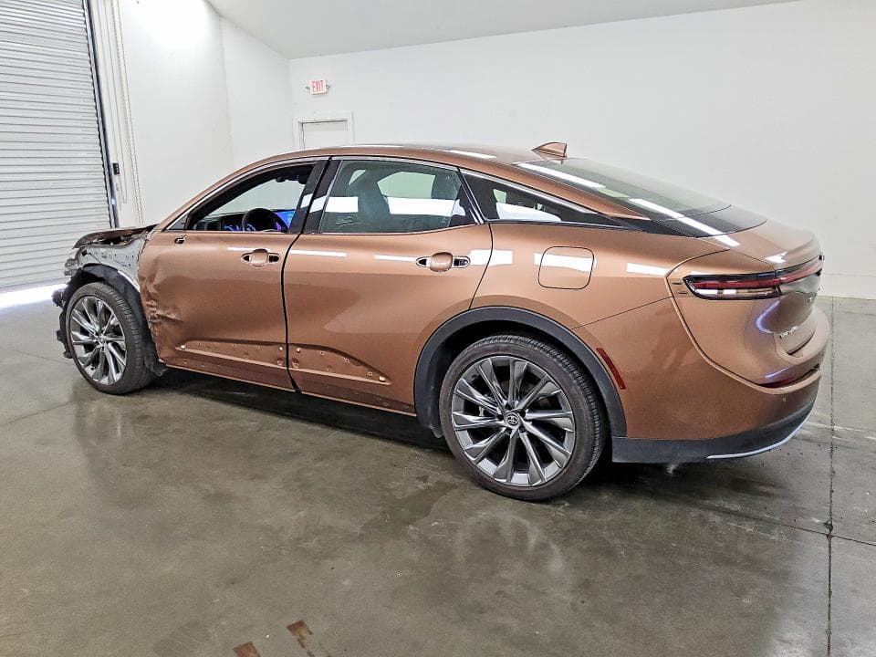 2026 TOYOTA CROWN LIMITED 2