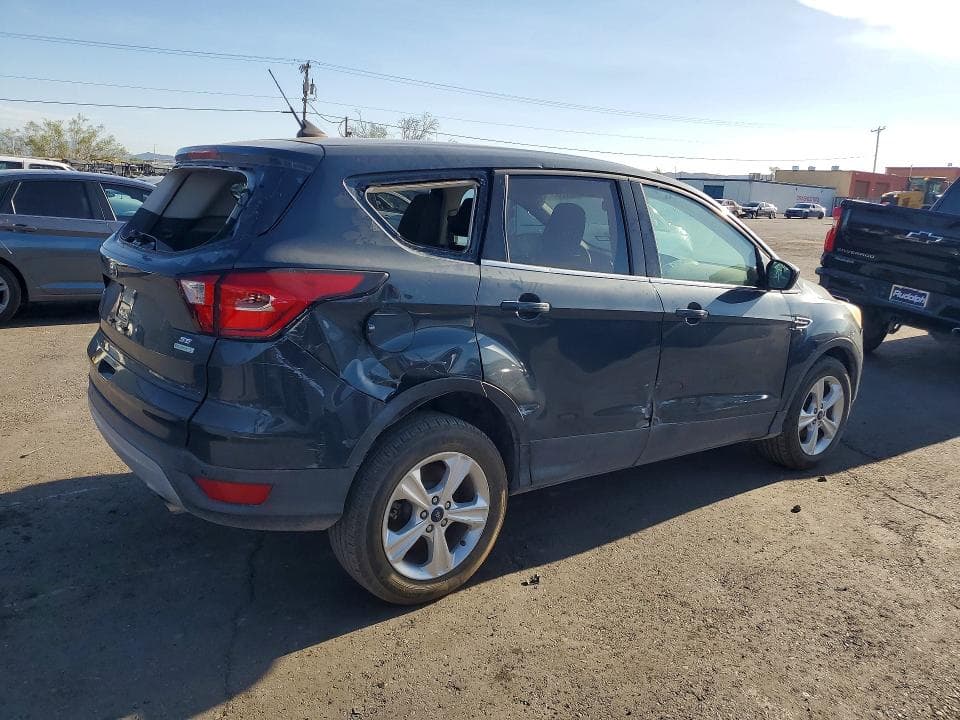 2019 FORD ESCAPE SE 3