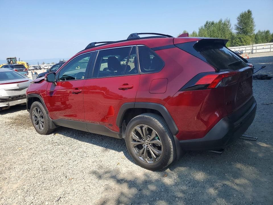 2025 TOYOTA RAV4 XLE PREMIUM 2