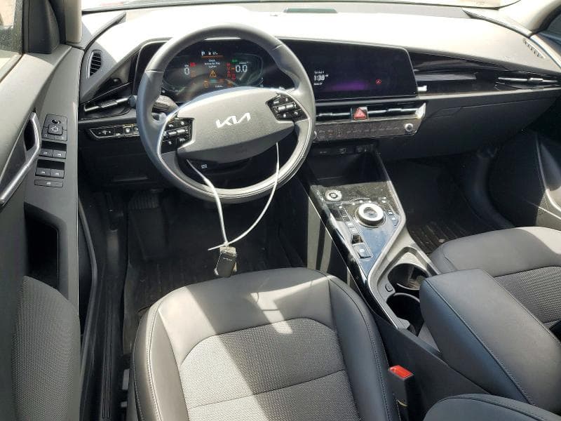 2023 KIA NIRO EX 8
