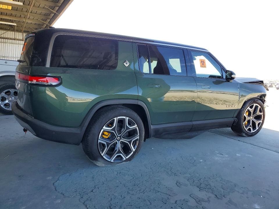 2023 RIVIAN R1S ADVENTURE 3