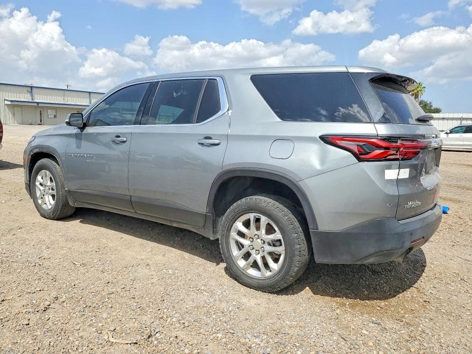2023 CHEVROLET TRAVERSE LS 2
