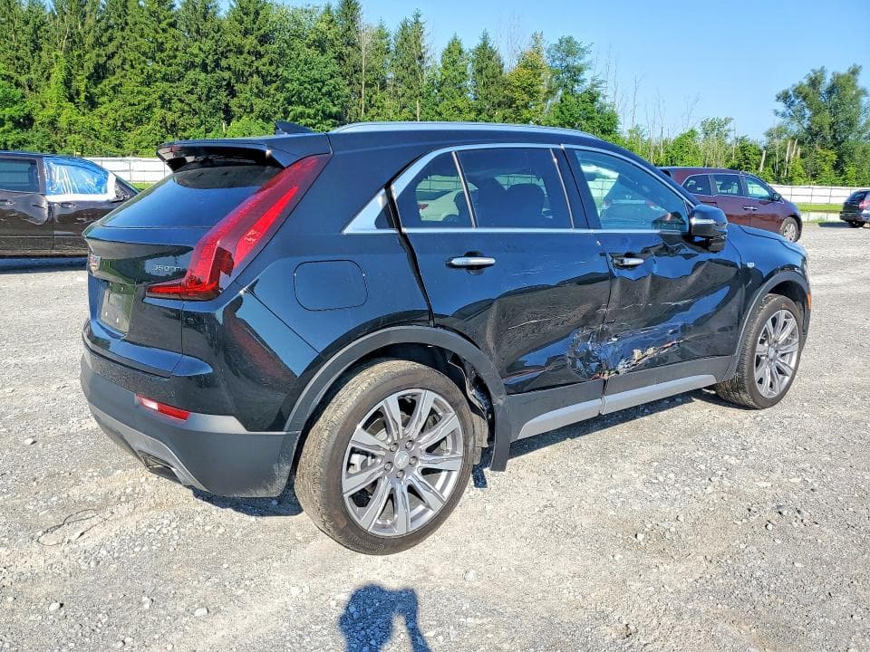 2023 CADILLAC XT4 PREMIUM LUXURY 3