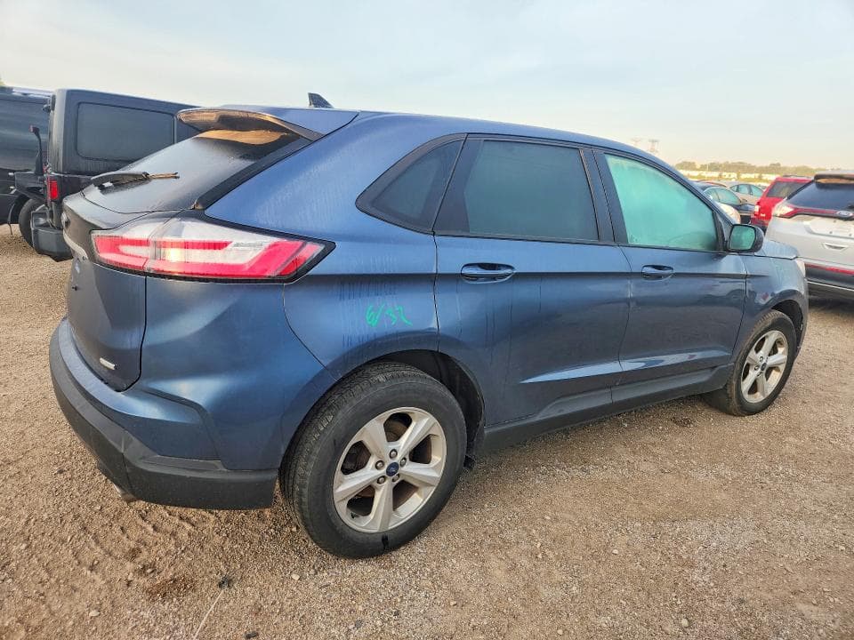 2019 FORD EDGE SE 3