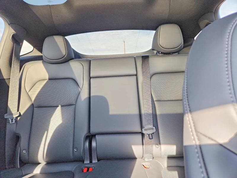 2026 TESLA MODEL Y 10