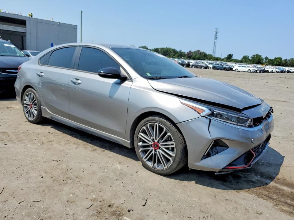 2024 KIA FORTE GT 4