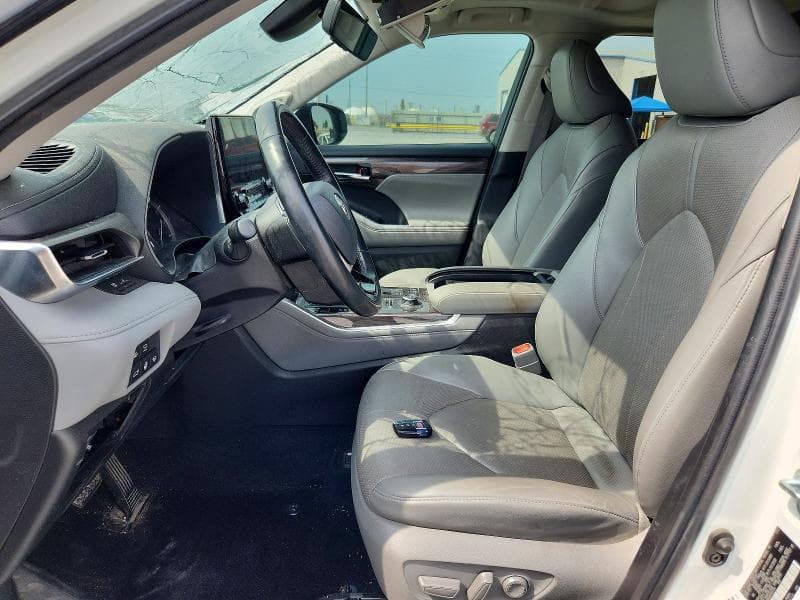 2022 TOYOTA HIGHLANDER LIMITED 7