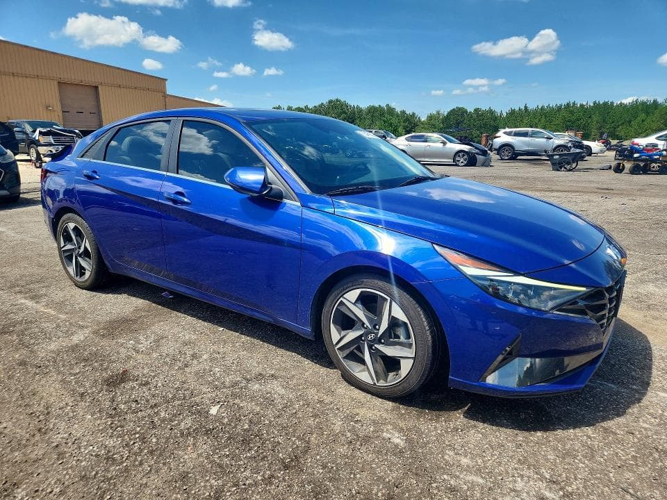 2022 HYUNDAI ELANTRA LIMITED 4