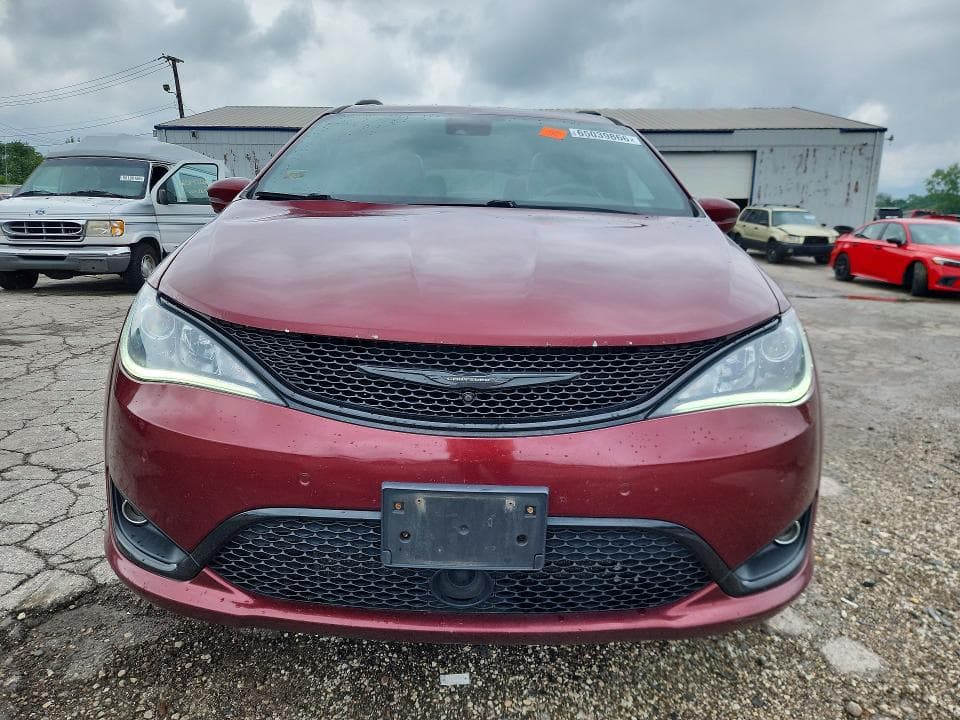 2018 CHRYSLER PACIFICA LIMITED 5