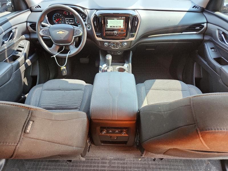2018 CHEVROLET TRAVERSE LS 8