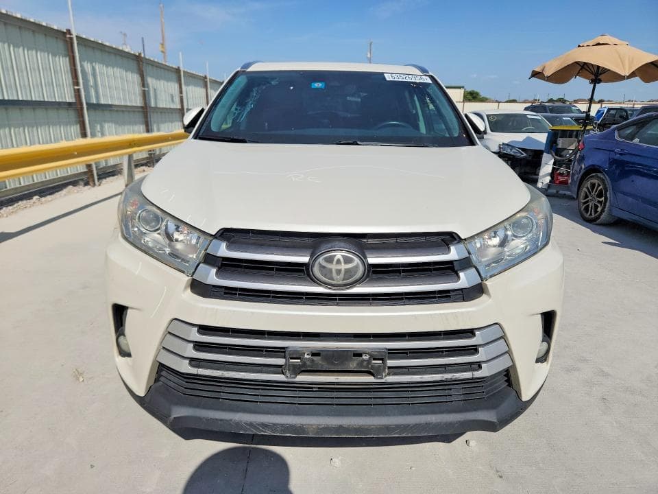2017 TOYOTA HIGHLANDER XLE 5