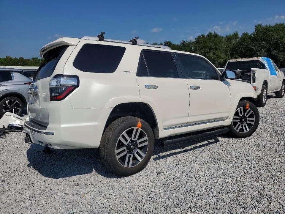 2018 TOYOTA 4RUNNER LIMITED 3