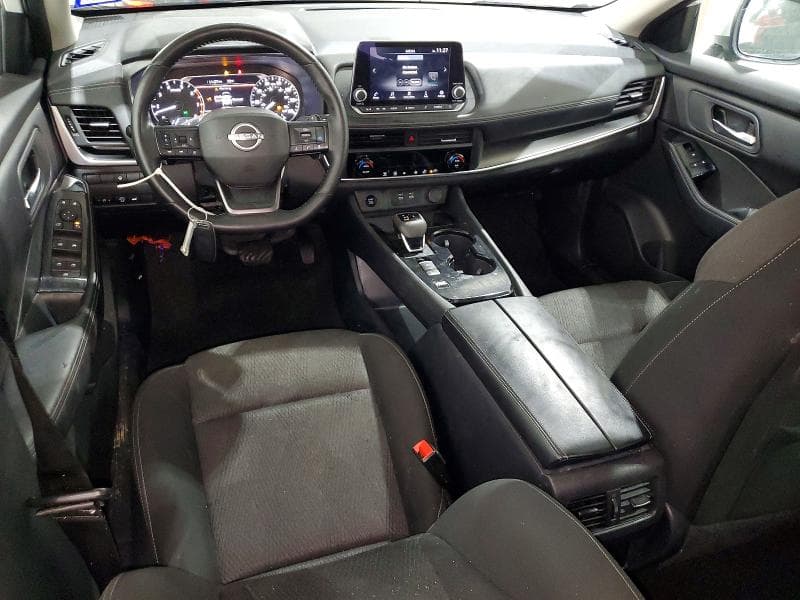 2025 NISSAN ROGUE SV 8