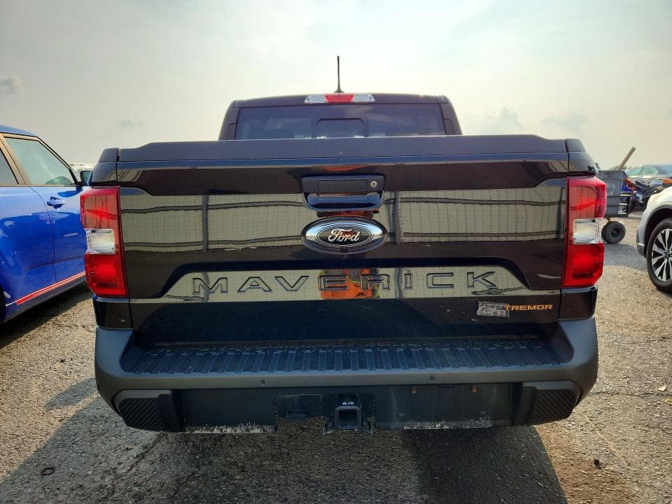 2024 FORD MAVERICK LARIAT TREMOR 6