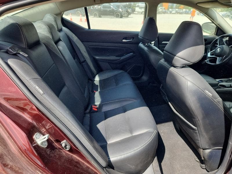 2023 NISSAN ALTIMA SL 10