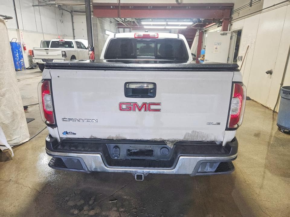 2017 GMC CANYON SLE 6