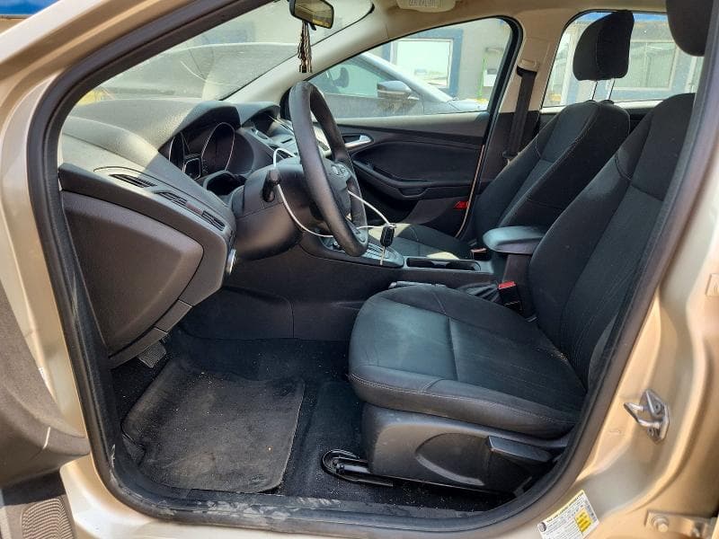 2017 FORD FOCUS SE 7