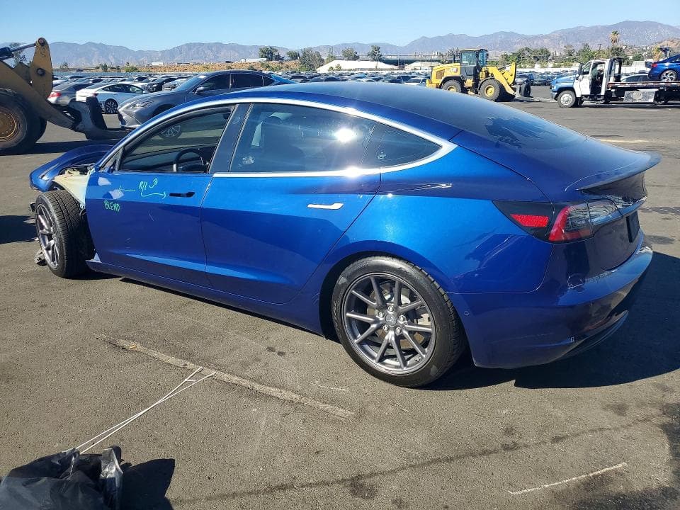 2020 TESLA MODEL 3 2