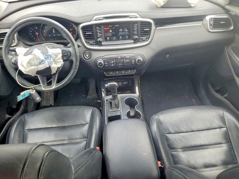 2018 KIA SORENTO EX 8
