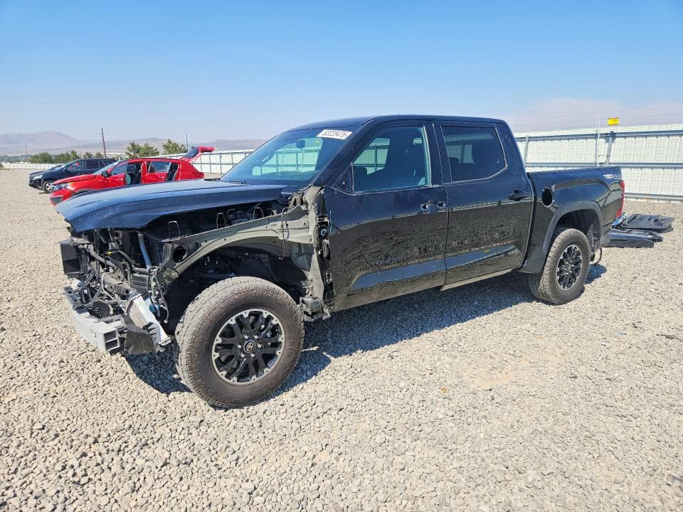 2025 TOYOTA TUNDRA SR5