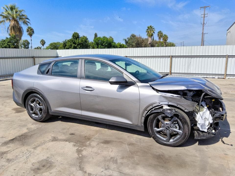 2026 KIA K4 LXS 4