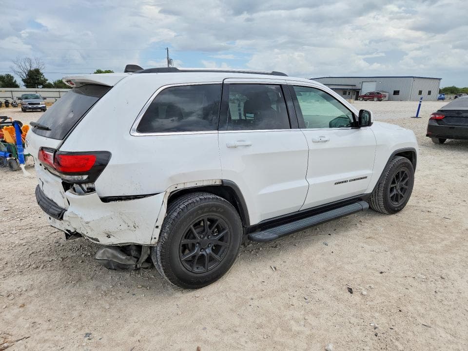 2020 JEEP GRAND CHEROKEE LAREDO 3