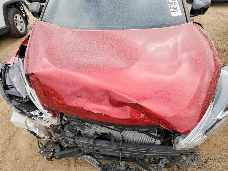 2019 NISSAN KICKS SR 11