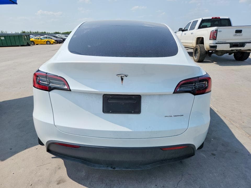 2023 TESLA MODEL Y 6