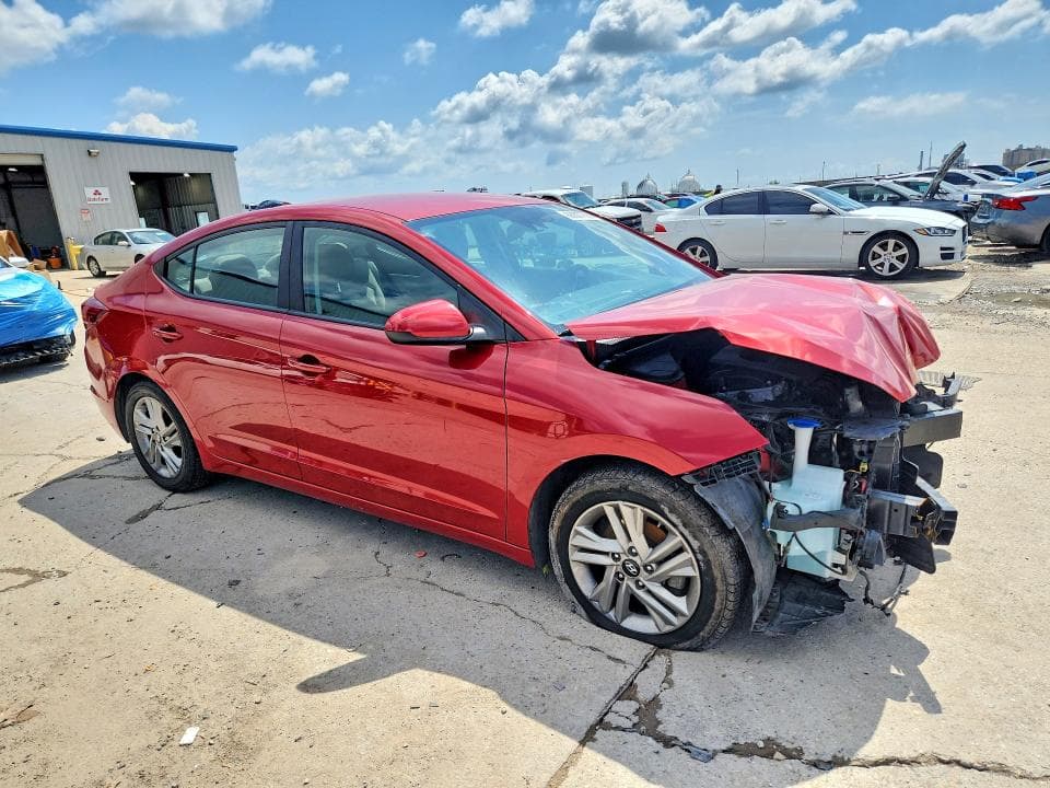 2020 HYUNDAI ELANTRA SEL 4