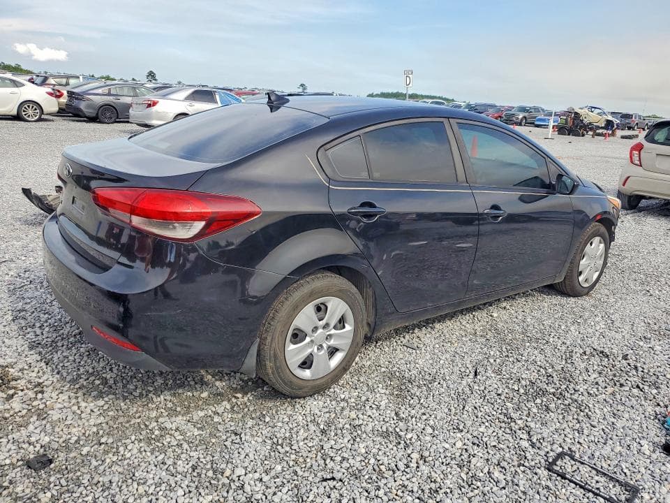 2017 KIA FORTE LX 3
