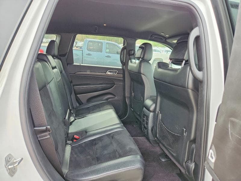 2018 JEEP GRAND CHEROKEE LAREDO 11