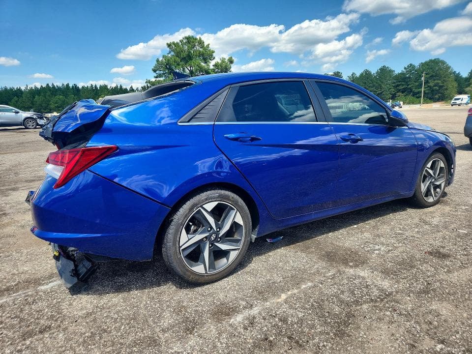 2022 HYUNDAI ELANTRA LIMITED 3