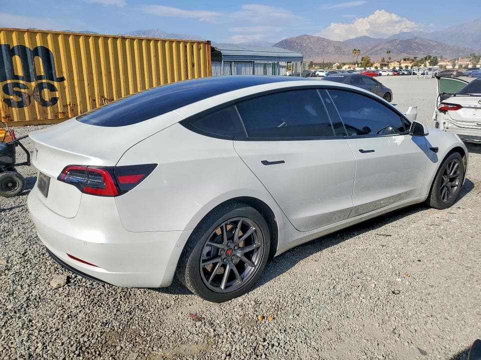 2022 TESLA MDL S STD 3