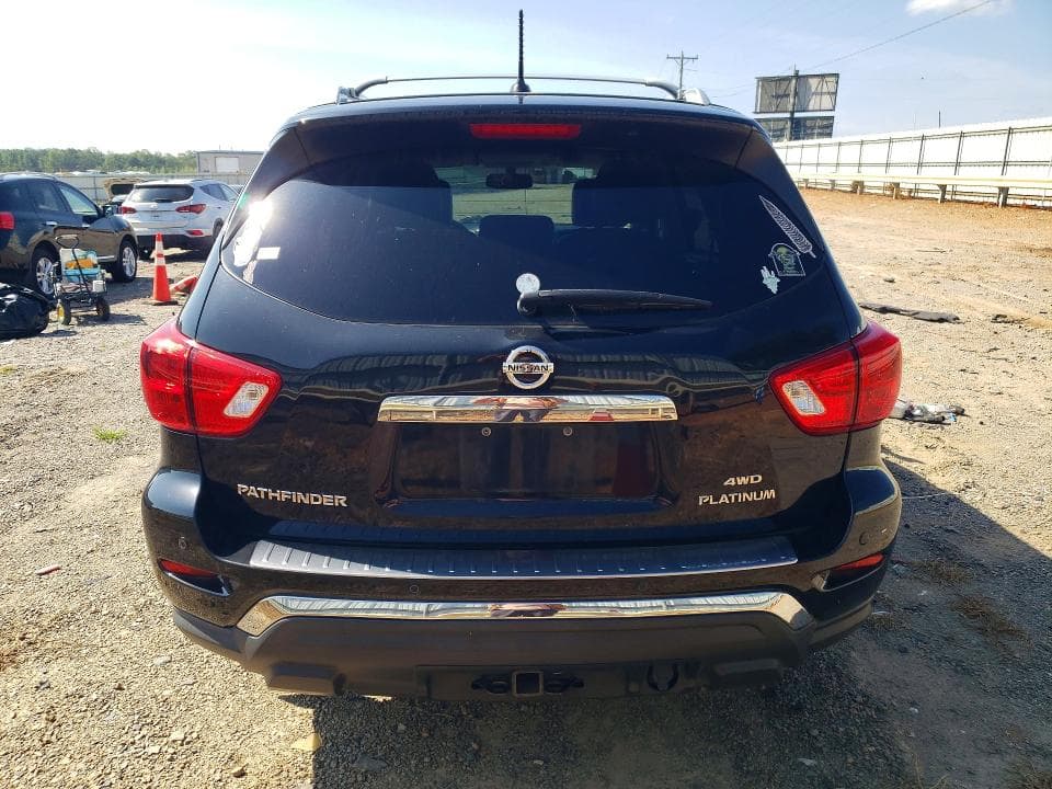 2017 NISSAN PATHFINDER PLATINUM 6