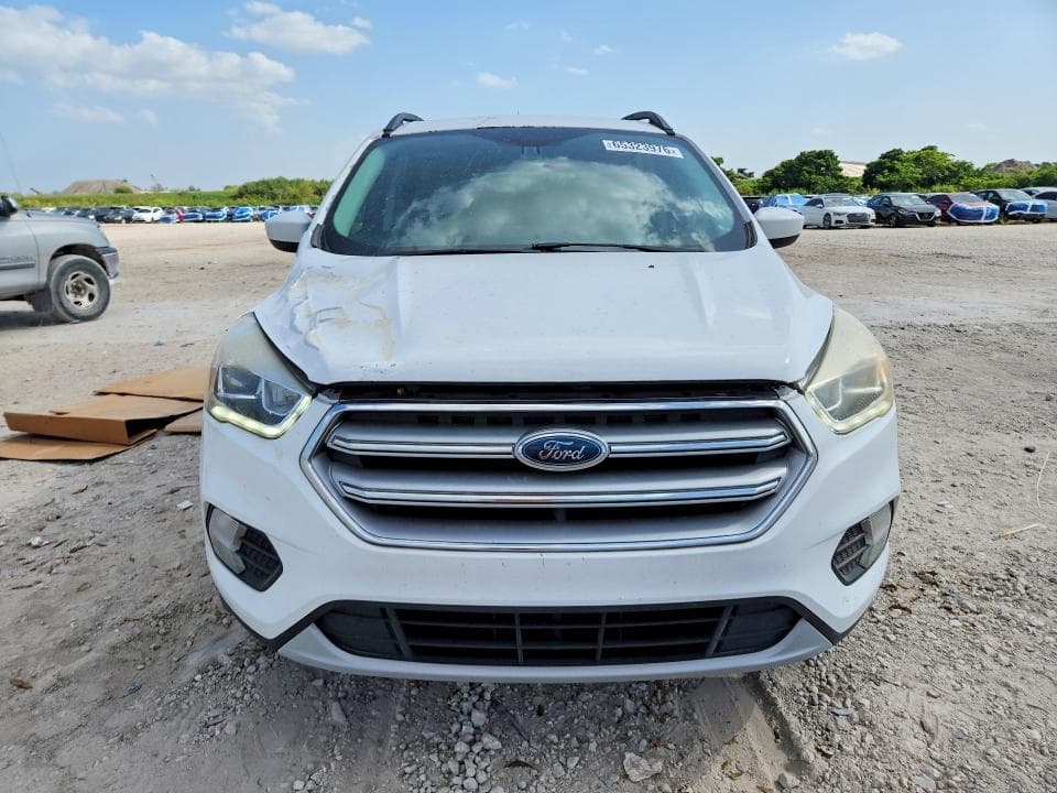 2017 FORD ESCAPE SE 5
