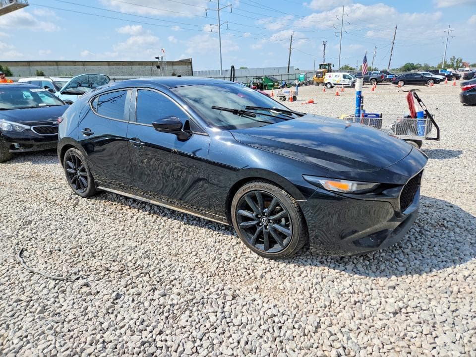 2022 MAZDA 3 SELECT 4